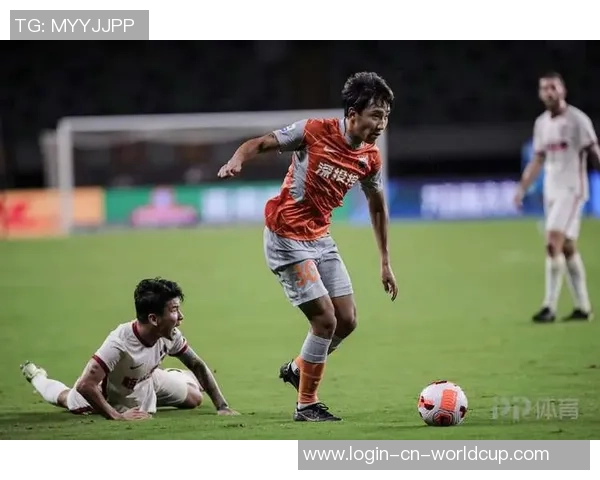 足球队员个人简历展示与职业发展路径分析