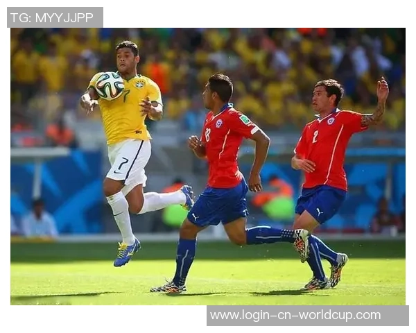 足球裁判的数量与职责解析探讨足球比赛中裁判的重要性与角色分布